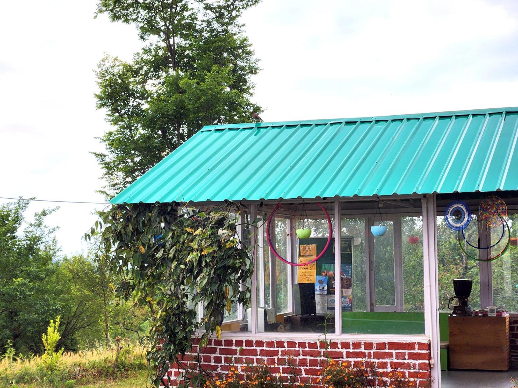 Hipostel Bir Albergue Pālampur Exterior foto